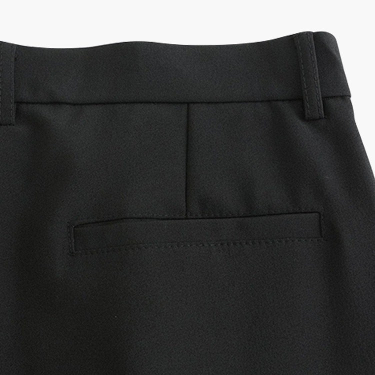 GUNSAN Eng anliegende Hose