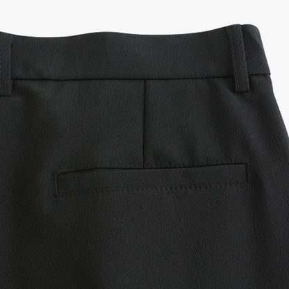 GUNSAN Eng anliegende Hose